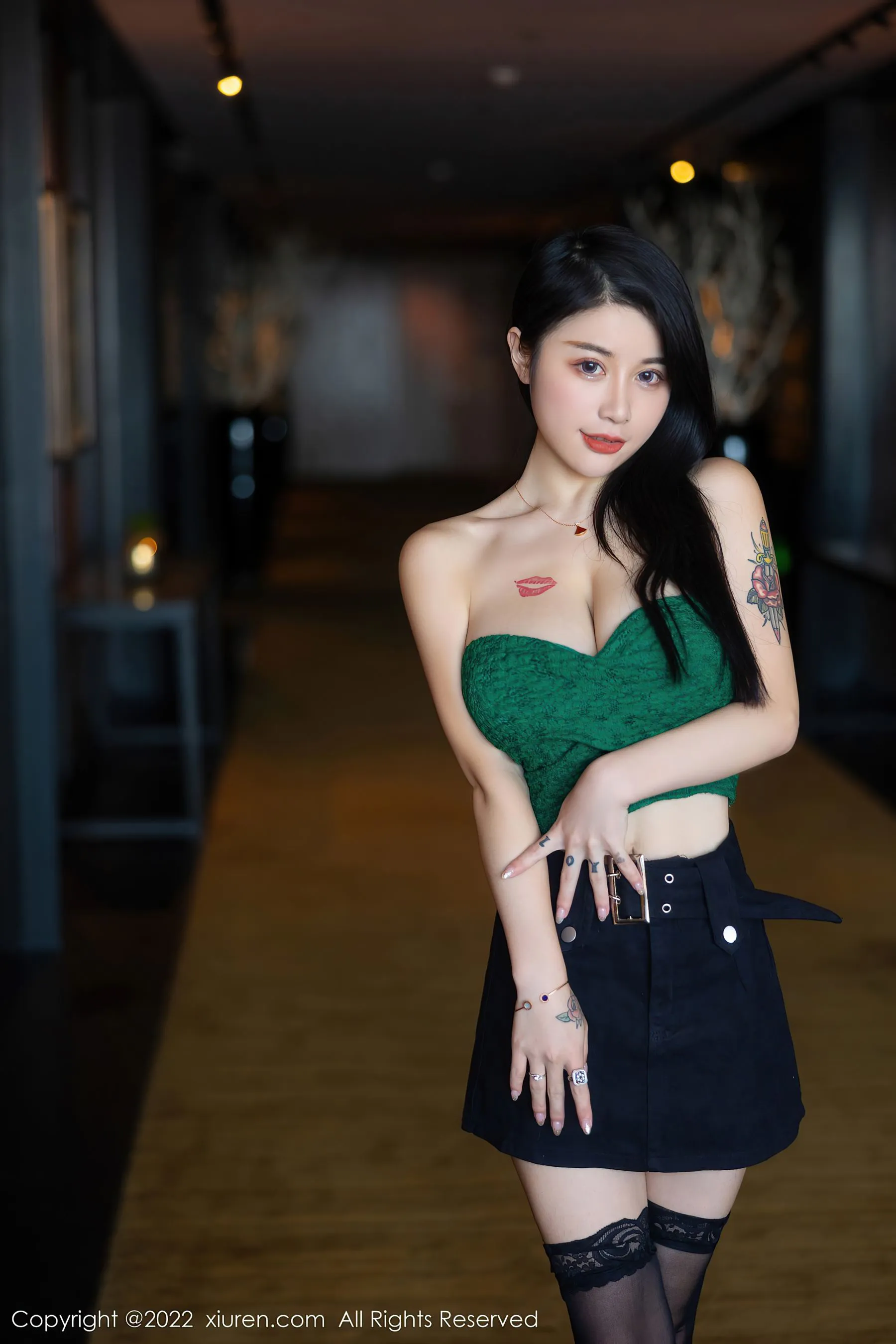 秀人网 No.5455 美七Mia高清在线欣赏-撸撸奈子