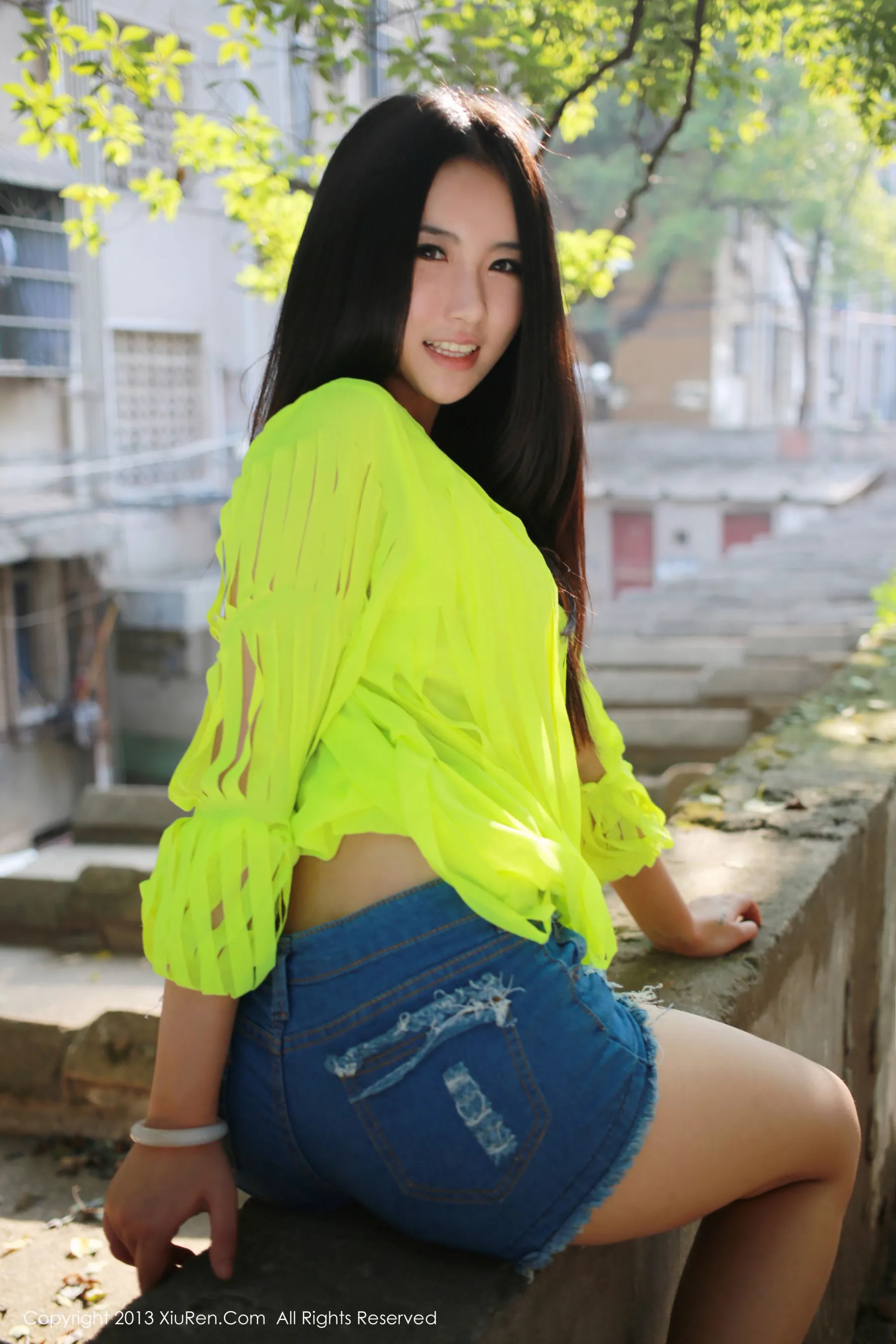 MOON嘉依 秀人网 No.017插图1