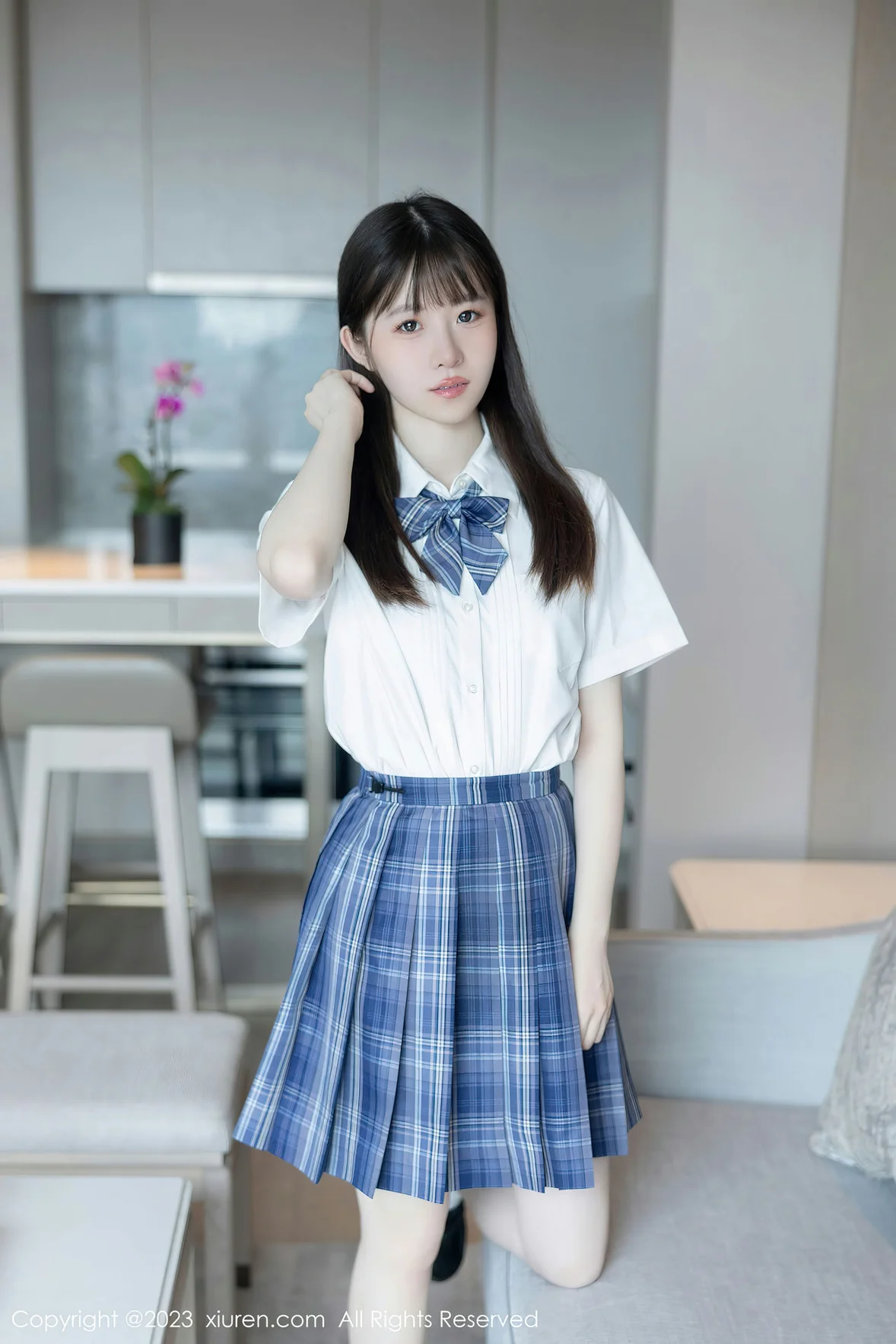 XiuRen 秀人 No.6993 林悠悠 jk短裙首套写真 [104P]插图1