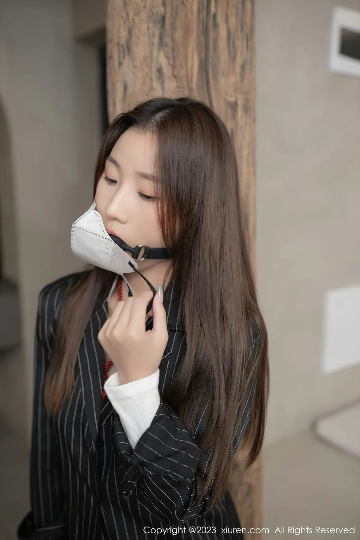XiuRen 秀人 No.7141 杏子Yada 高开叉服饰性感写真 [76P]插图4