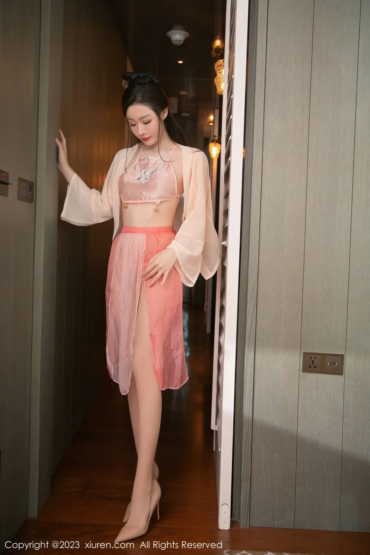 XiuRen 秀人 No.7075 是小逗逗 粉色古装性感写真 [80P]高清在线欣赏-撸撸奈子