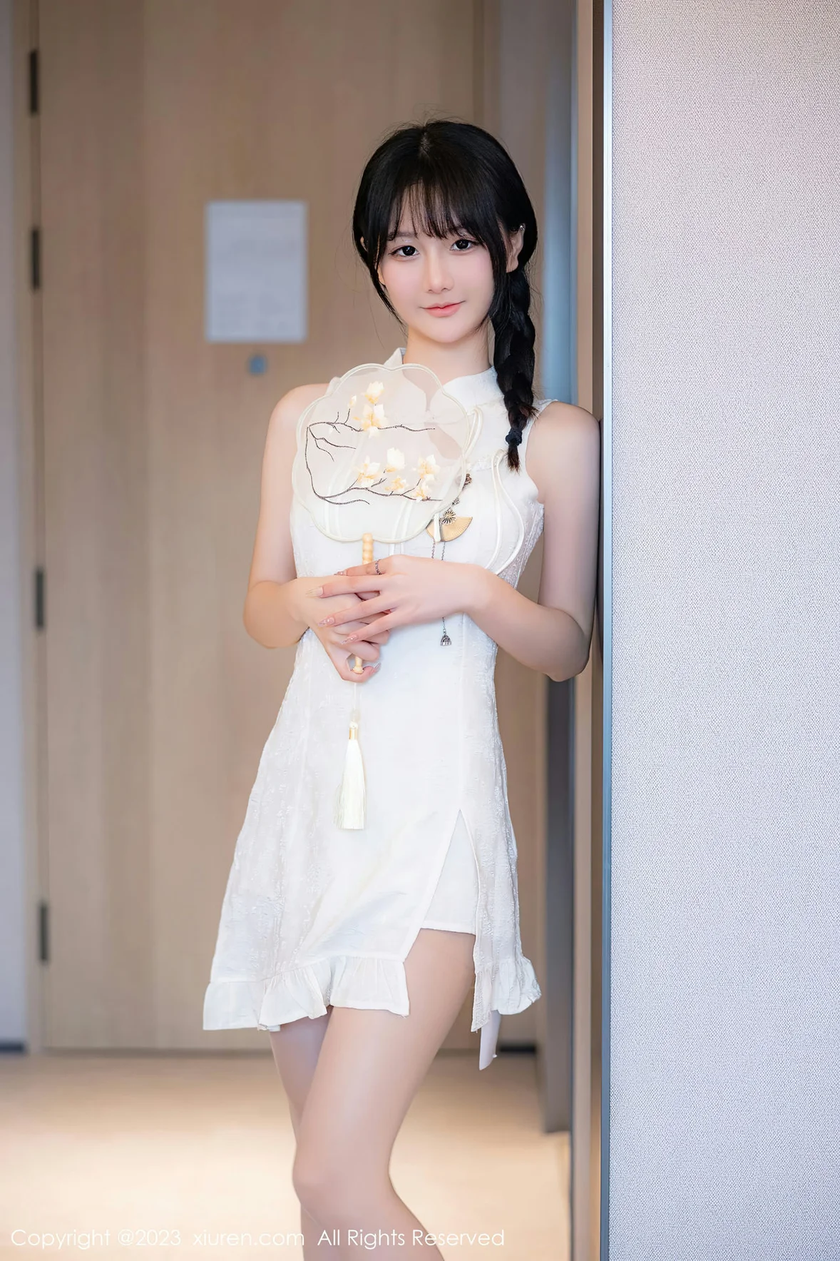 XiuRen 秀人 No.6813 幼幼 白色旗袍性感写真 [81P]插图5