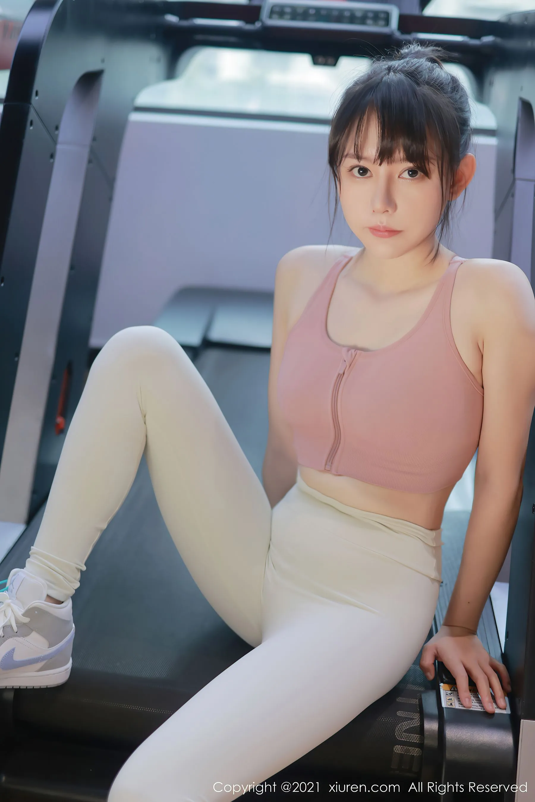 秀人 No.4137 韩希蕾高清在线欣赏-撸撸奈子