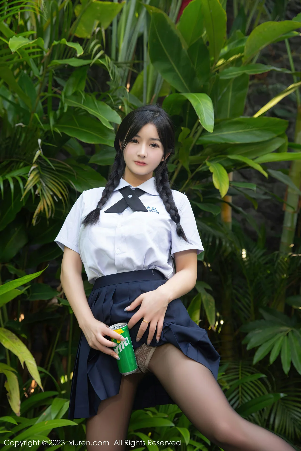 XiuRen 秀人 No.6940 谭小灵 新人学妹制服巴厘岛旅拍 [77P]插图4