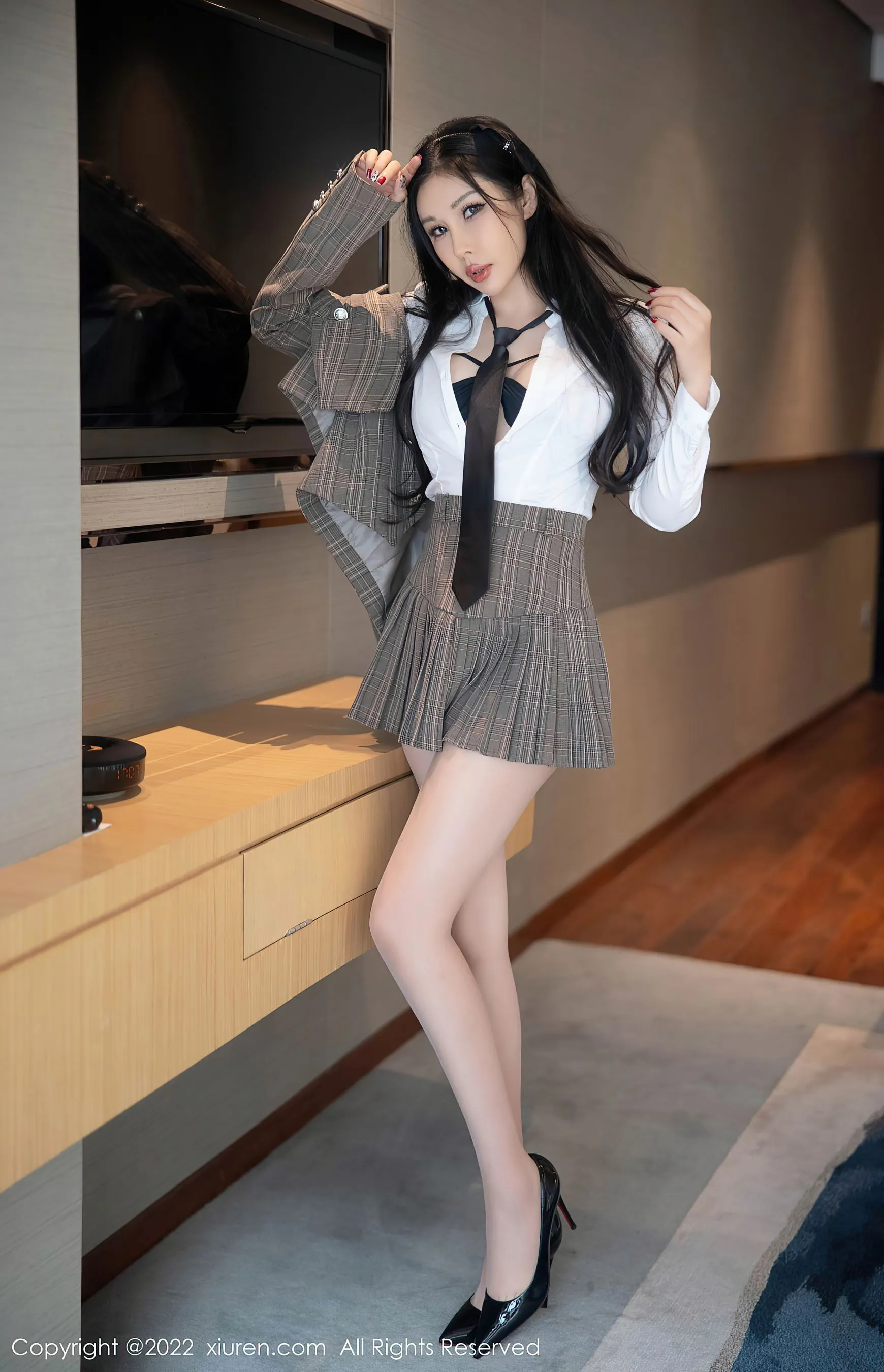秀人网 No.5902 田冰冰 制服美腿插图7
