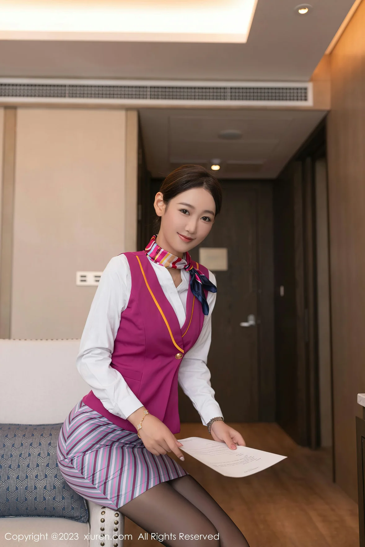 秀人网 No.7405 唐安琪 空姐制服诱惑珠三角旅拍 [78P]插图2
