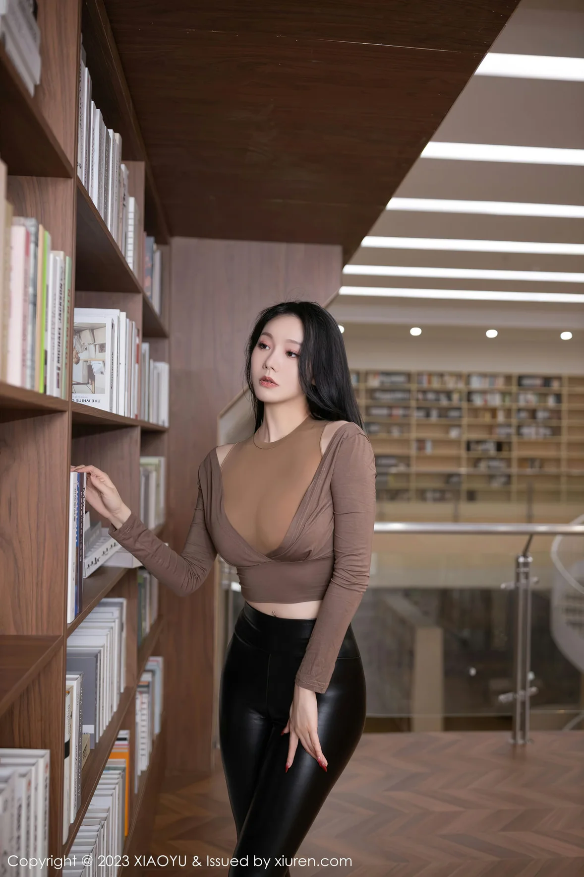 XiuRen 秀人 No.7133 安然anran 图书馆场景拍摄性感写真 [81P]高清在线欣赏-撸撸奈子