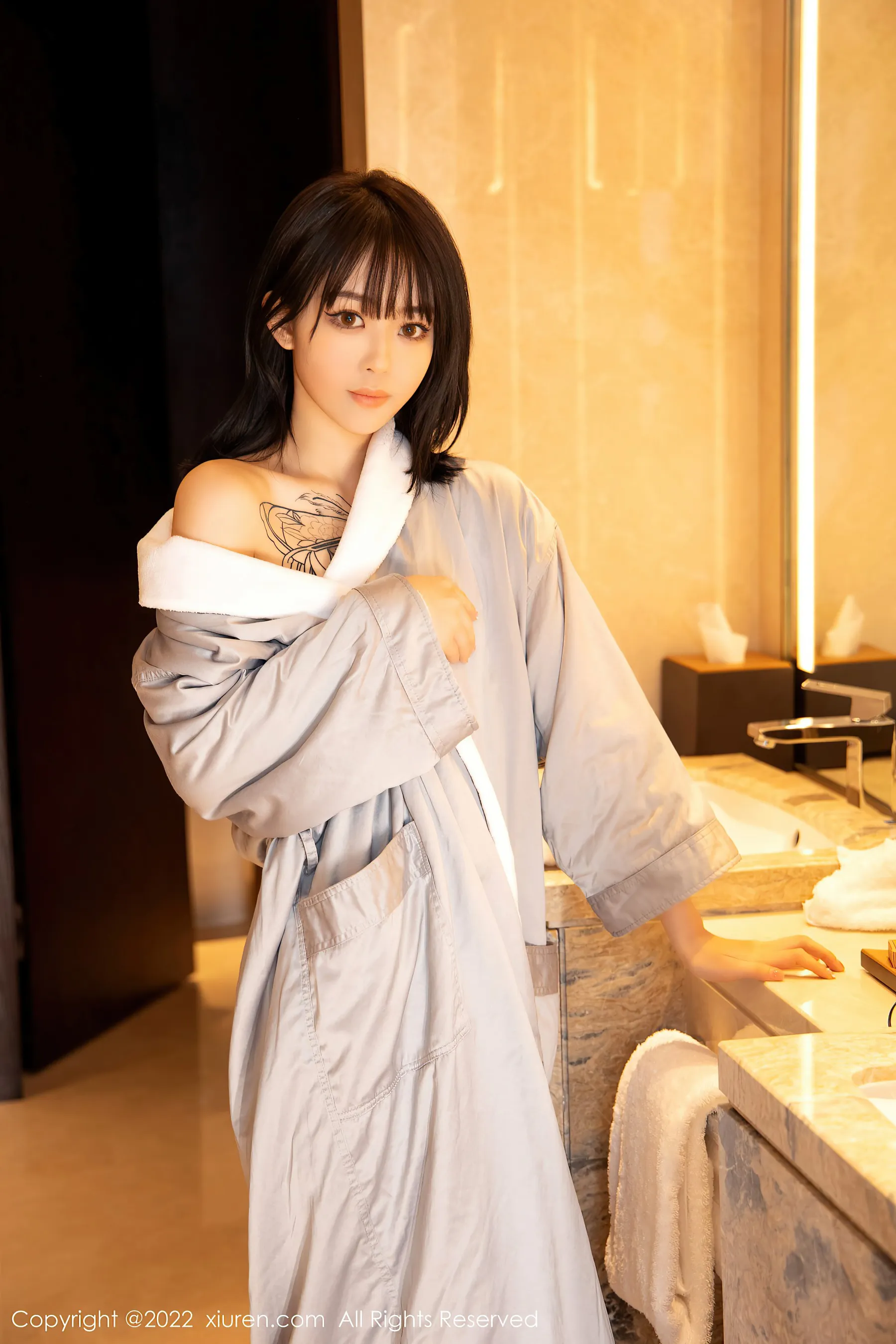 秀人网 No.4664 奶瓶. 美腿清纯大学生写真高清在线欣赏-撸撸奈子
