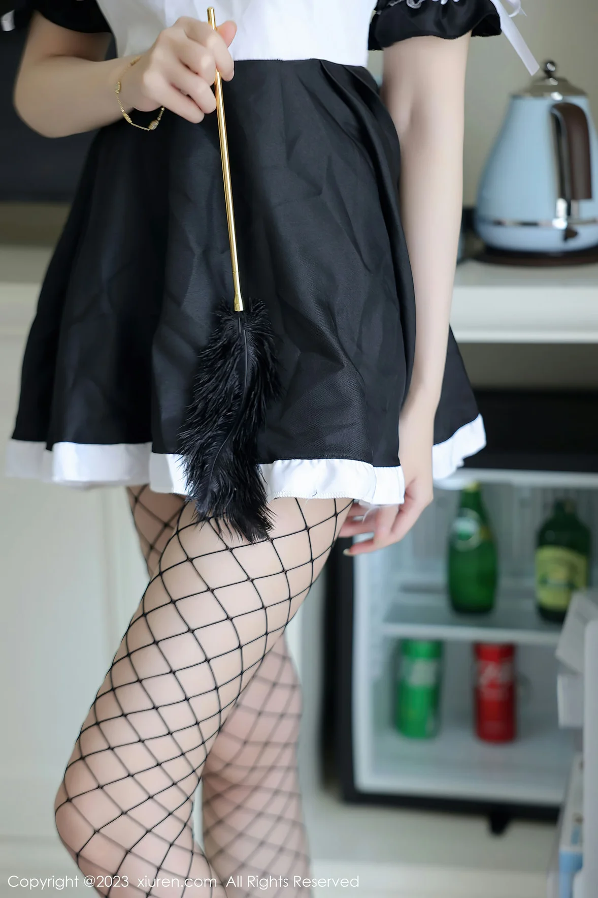 XiuRen 秀人 No.7217 玥儿玥er 黑白拼色女仆杭州旅拍 [76P]插图1