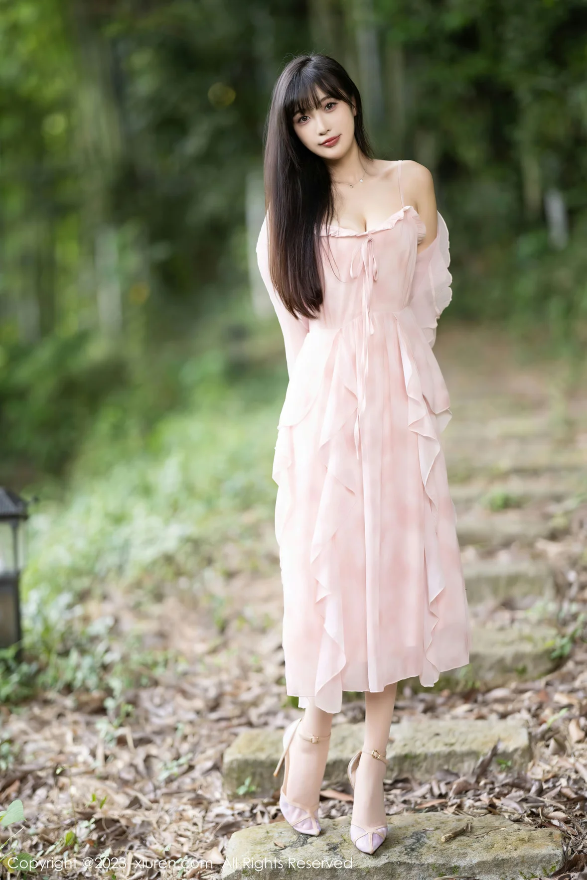 XiuRen 秀人 No.7263 林星阑 粉色丝袜安吉旅拍 [84P]插图7