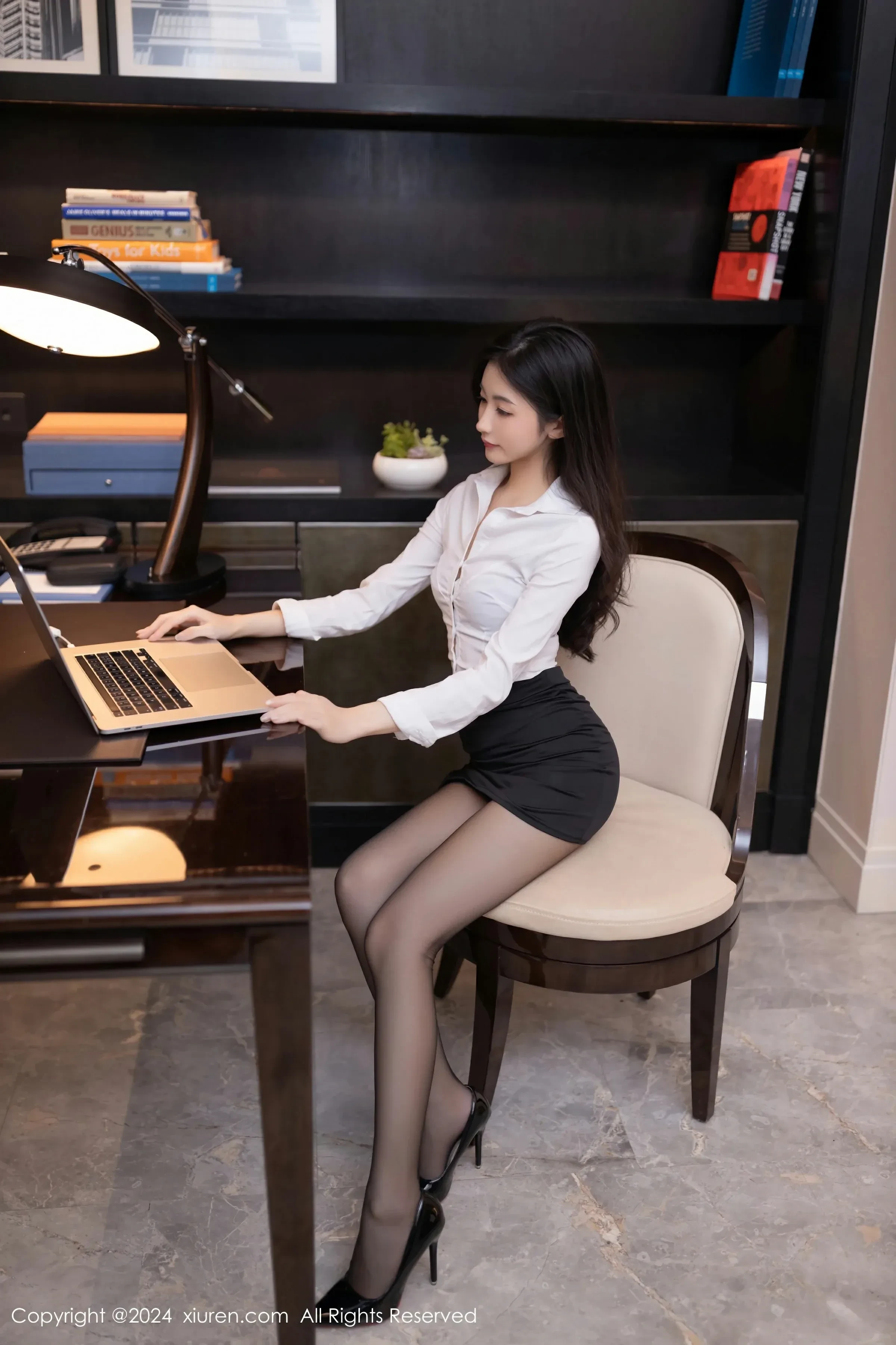 XiuRen 秀人 No.8830 鱼尾fish [80P]插图2