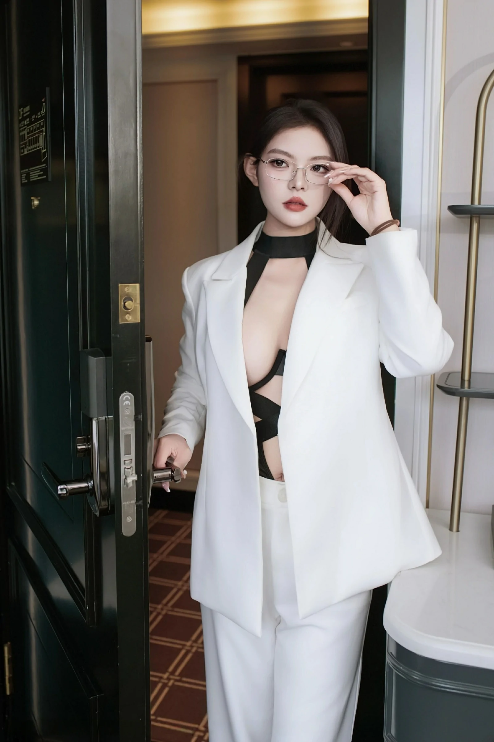 秀人网 No.10464 冬安 [94P]插图1